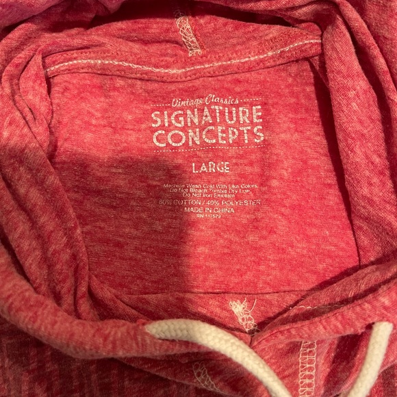 Lightweight Wisconsin Badgers Hoodie - Picture 3 of 4